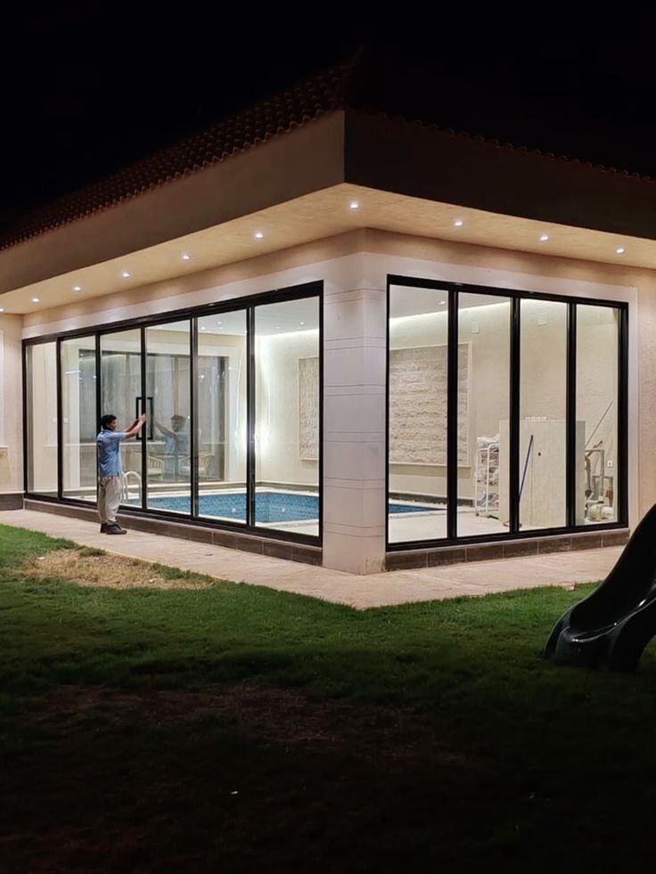 غرف زجاجية 3e47c818 3883 4105 9121 93002950abd2