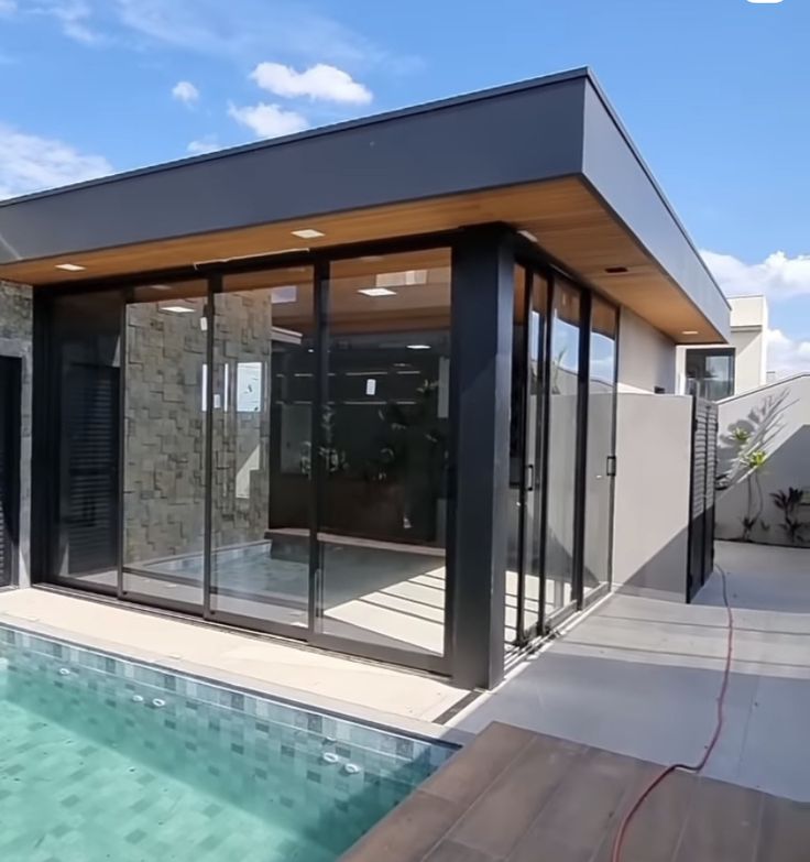 معرض أعمالنا bdf51a7b a4aa 411b 8756 39b493b75e78