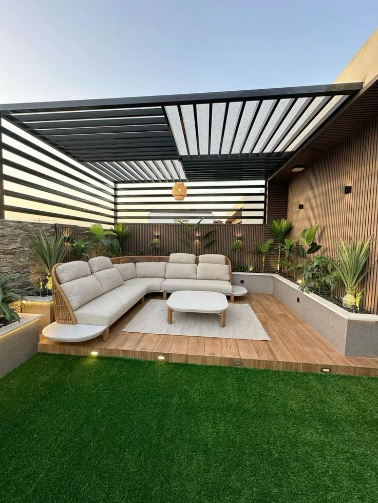 تكسيات وخشب باركية اطلب التصميم على زوقك المتميز حوّل حديقتك إلى جنة…