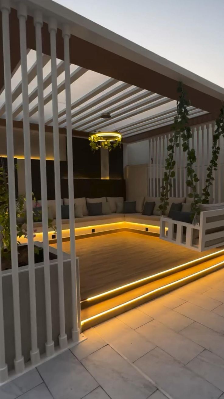 تكسيات وخشب باركية 05497520c87fdd790520379ed52d720f